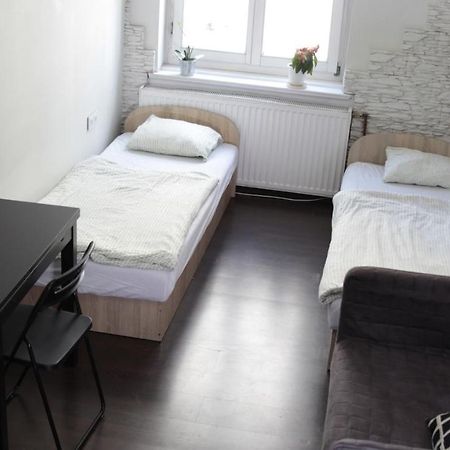 Pit Stop Hostel Poznan Dış mekan fotoğraf