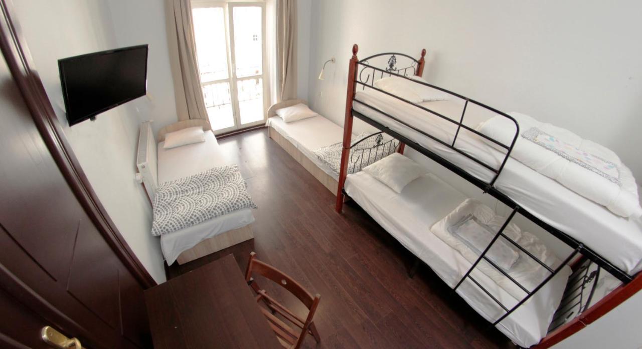 Pit Stop Hostel Poznan Dış mekan fotoğraf